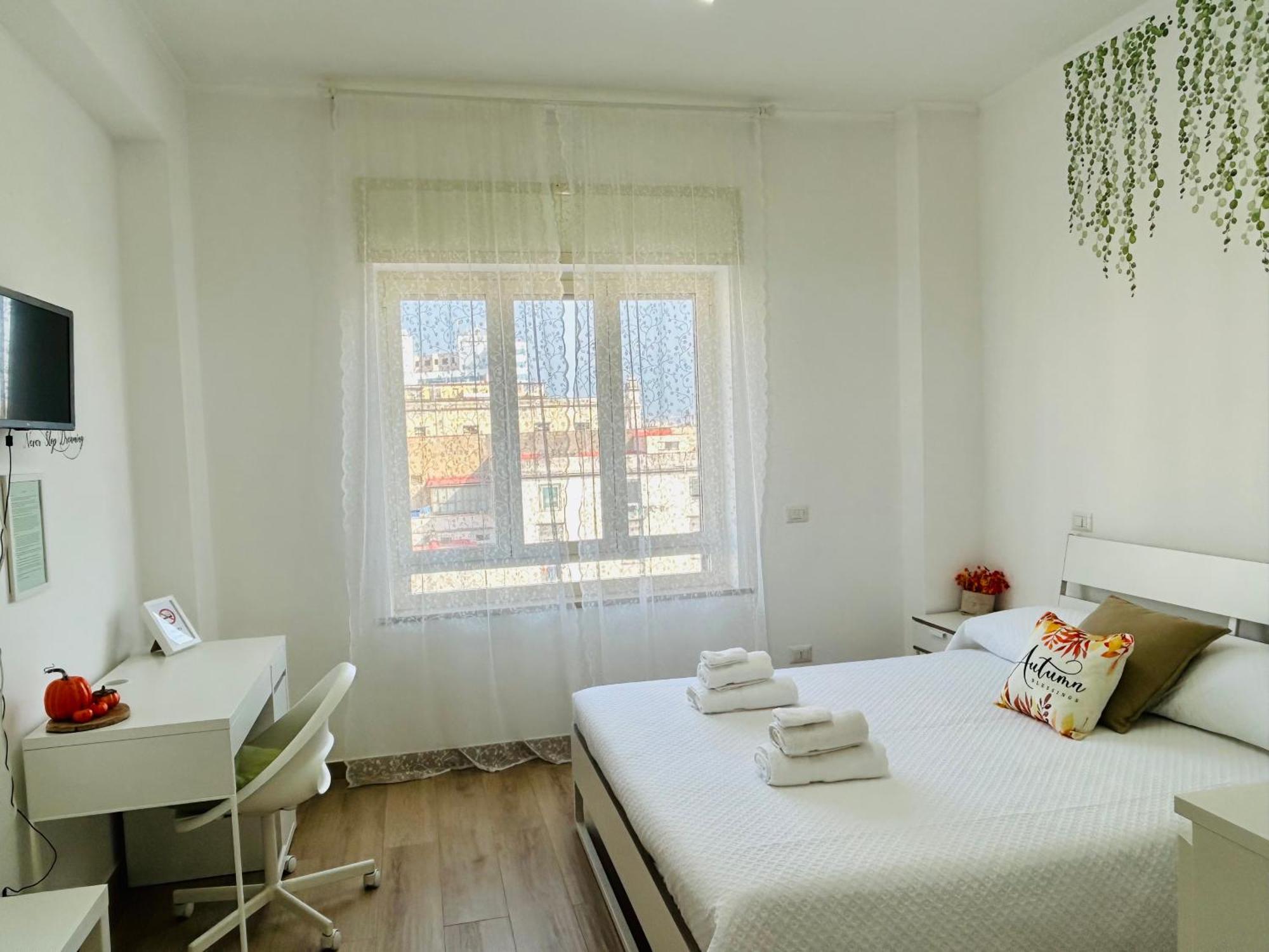 Vivina_081 Hotel Naples Luaran gambar